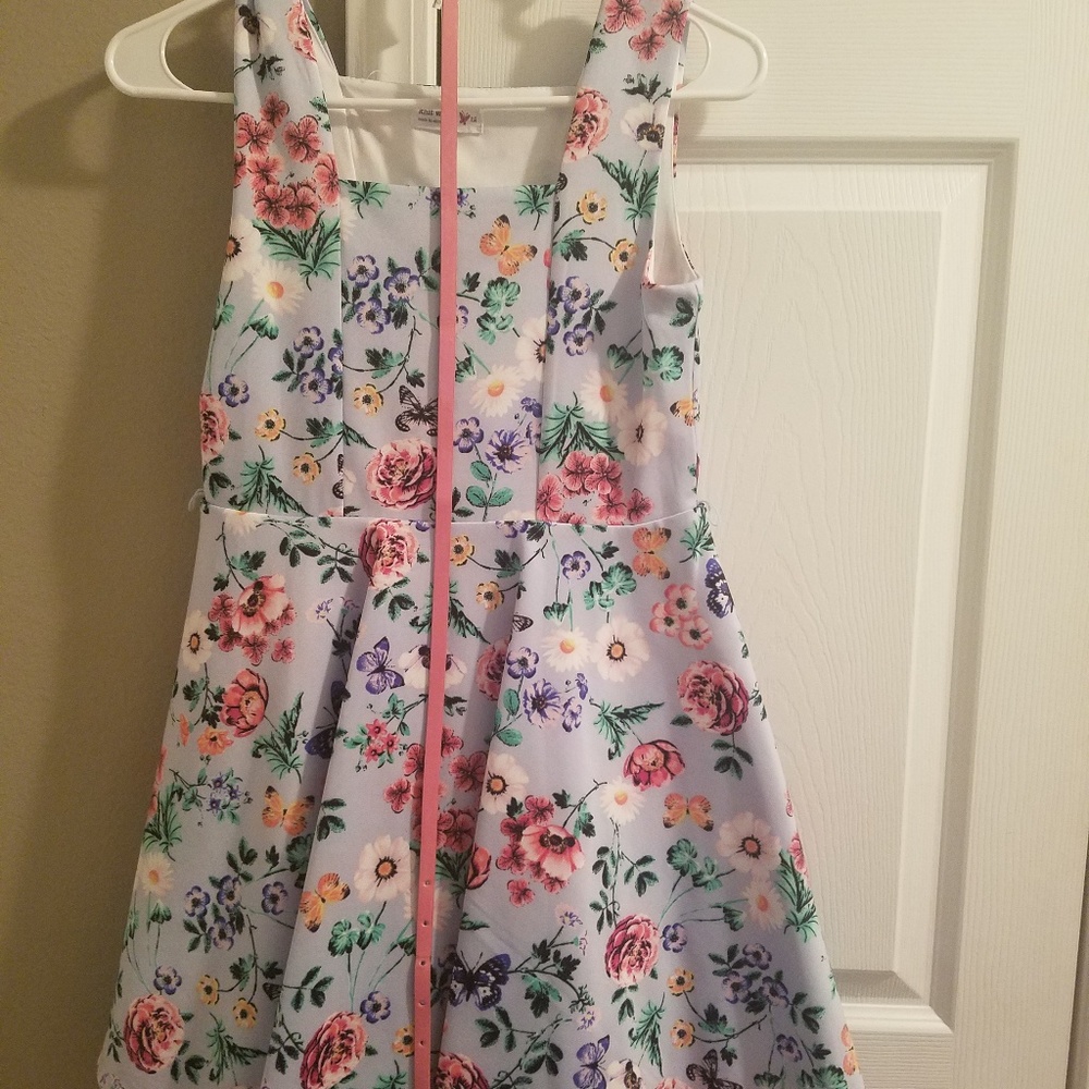 Girls dress